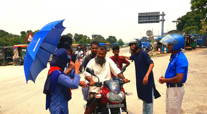 আত্রাইয়ে শিক্ষার্থীদের নিয়ন্ত্রণে স্বাভাবিক যান চলাচল