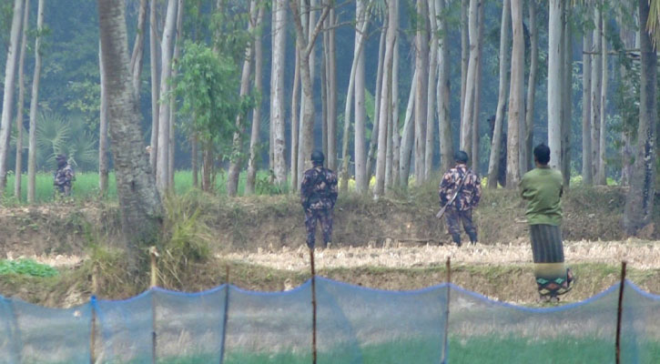 বিজিবির বাধায় বিএসএফের কাঁটাতারের বেড়া নির্মাণ বন্ধ