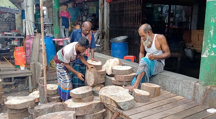 কসাইদের দুইদিনের ব্যবসায় কত আয়