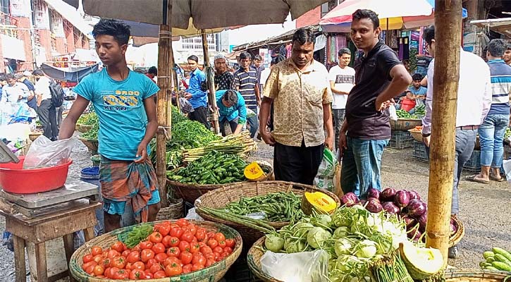 সবজির বাজারে স্বস্তি