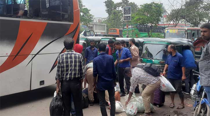 রাজধানীতে ফিরছে মানুষ, যানজট নেই তবুও ভোগান্তি