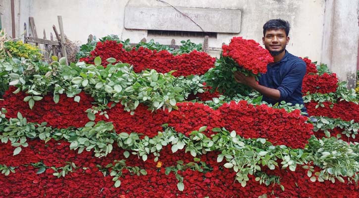 গদখালী বাজারে ১০০ কোটি টাকার ফুল বিক্রির আশা