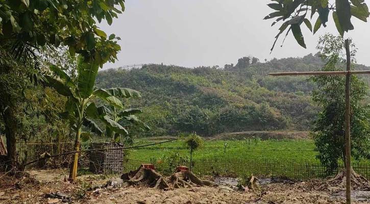 সীমান্তে ফের গোলাগুলি, রাত জেগে পাহারায় স্থানীয়রা