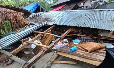 ঘূর্ণিঝড় রেমালের আঘাত, ঘরচাপায় নারীর মৃত্যু