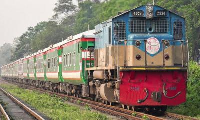 তেলবাহী ট্রেনের ৮ ট্যাংকার লাইনচ্যুত