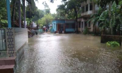 নোয়াখালীতে বৃষ্টিতে জলাবদ্ধতা, পানিবন্দী ২০ লাখ মানুষ