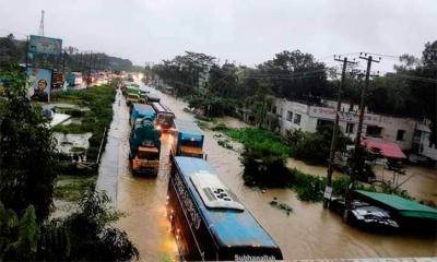 পানির নিচে ঢাকা-চট্টগ্রাম মহাসড়ক, দীর্ঘ যানজট