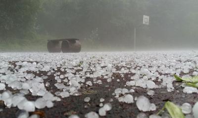 শিলাবৃষ্টি কেন হয়? যেভাবে নিরাপদে থাকবেন