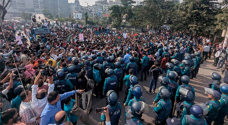 রামপুরায় পদযাত্রা আটকে দিল পুলিশ, ভারতীয় হাইকমিশনে প্রতিনিধিদল