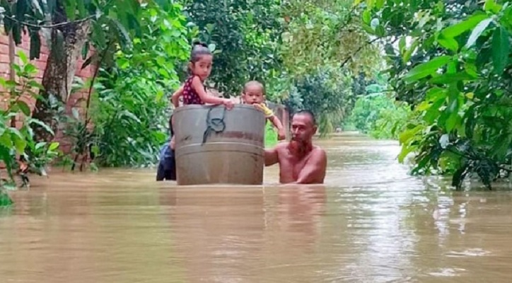 বন্যায় জানমাল রক্ষা করতে যা যা করবেন