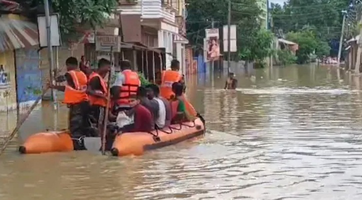 বন্যায় উদ্ধারকারীদের যেভাবে সতর্ক থাকতে হবে