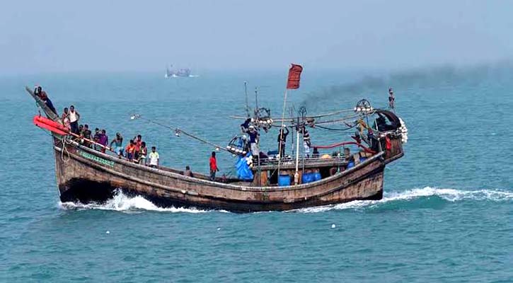 ১ জেলেকে হত্যার পর ১৯ জনকে নিয়ে গেল জলদস্যুরা