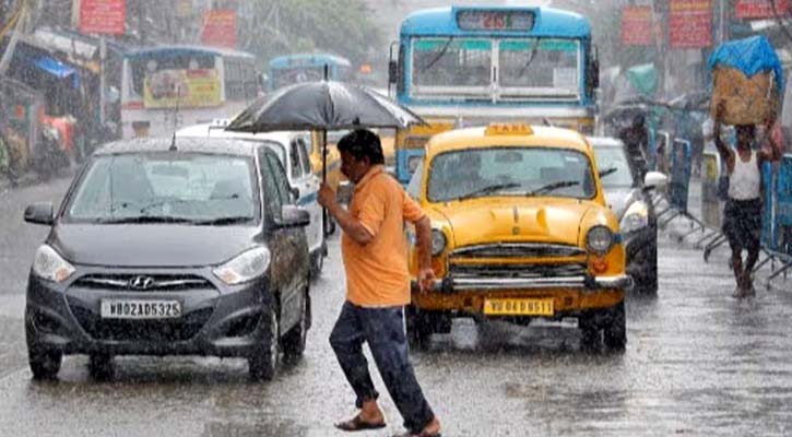 ভারী বৃষ্টির শঙ্কা, ভারতের ৯ রাজ্যে ‘রেড অ্যালার্ট’