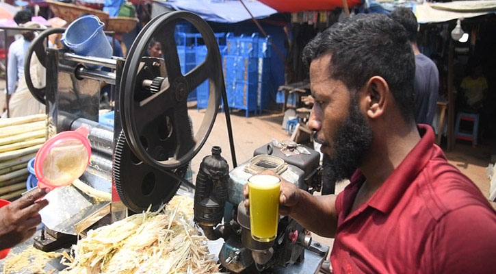 কতটা নিরাপদ ফুটপাতের শরবত-আখের রস?