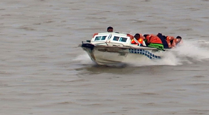 মেঘনায় দুই স্পিডবোটের সংঘর্ষে নিহত ৩