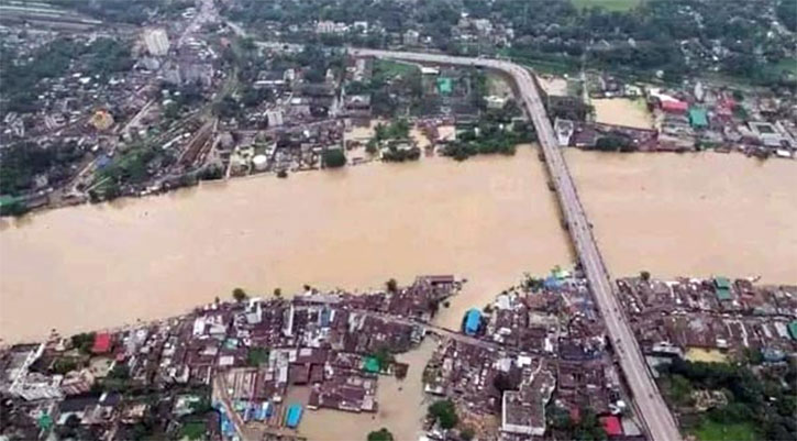 হু হু করে বাড়ছে নদীর পানি, বন্যার শঙ্কা