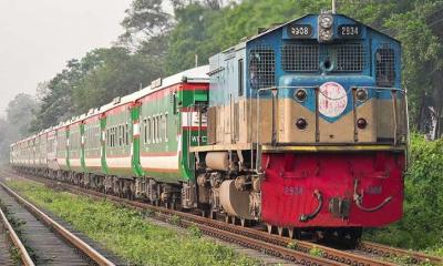 চট্টগ্রামের সঙ্গে সারা দেশের ট্রেন চলাচল ফের শুরু