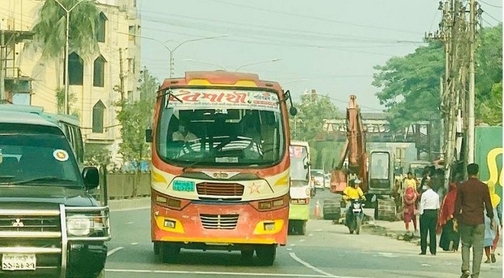 নতুন চার্টের ভাড়ায় বাস চলাচল শুরু