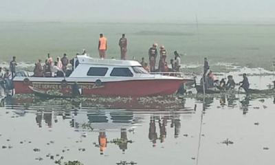 বাল্কহেডে ট্রলারের ধাক্কা, ৫ জনের মরদেহ উদ্ধার