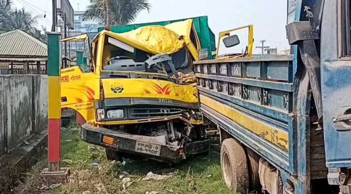 পৃথক সড়ক দুর্ঘটনায় নিহত ২