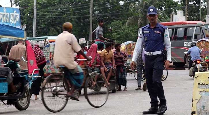 মেহেরপুর-কুষ্টিয়া সড়কে বাস চলাচল বন্ধ