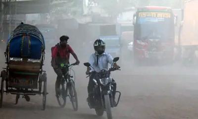 ছুটির দিনেও বাযুদূষণের শীর্ষে ঢাকা