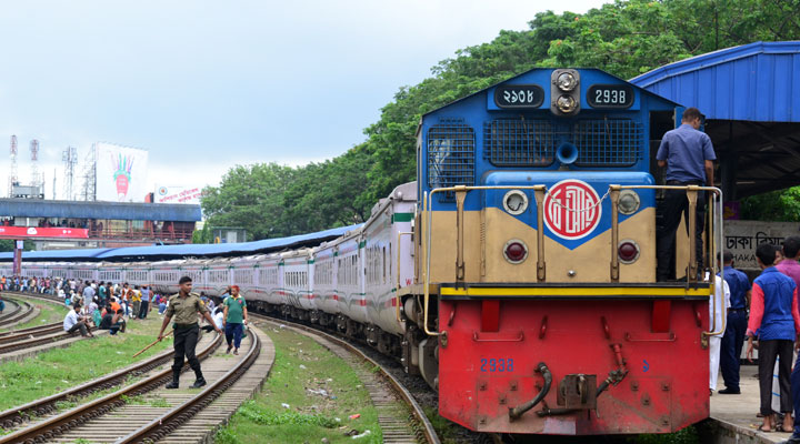 ট্রেনে নতুন নিয়ম, না মানলেই জরিমানা