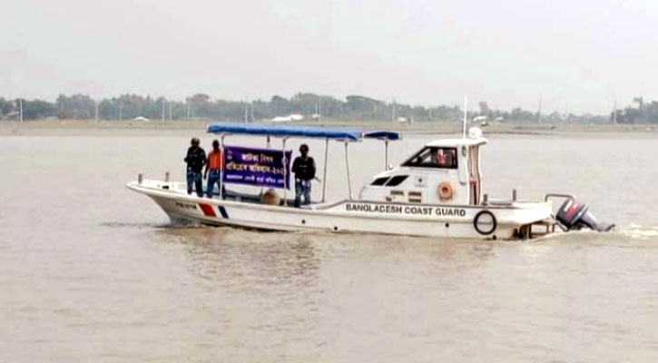 বাগেরহাটে জাটকা রক্ষায় কোস্টগার্ডের অভিযান শুরু