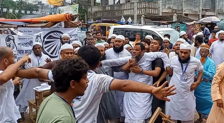 হাতপাখার মেয়র প্রার্থী ফয়জুল করিমের ওপর হামলা