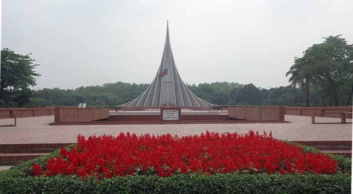 জাতির শ্রেষ্ঠ সন্তানদের শ্রদ্ধা জানাতে প্রস্তুত স্মৃতিসৌধ